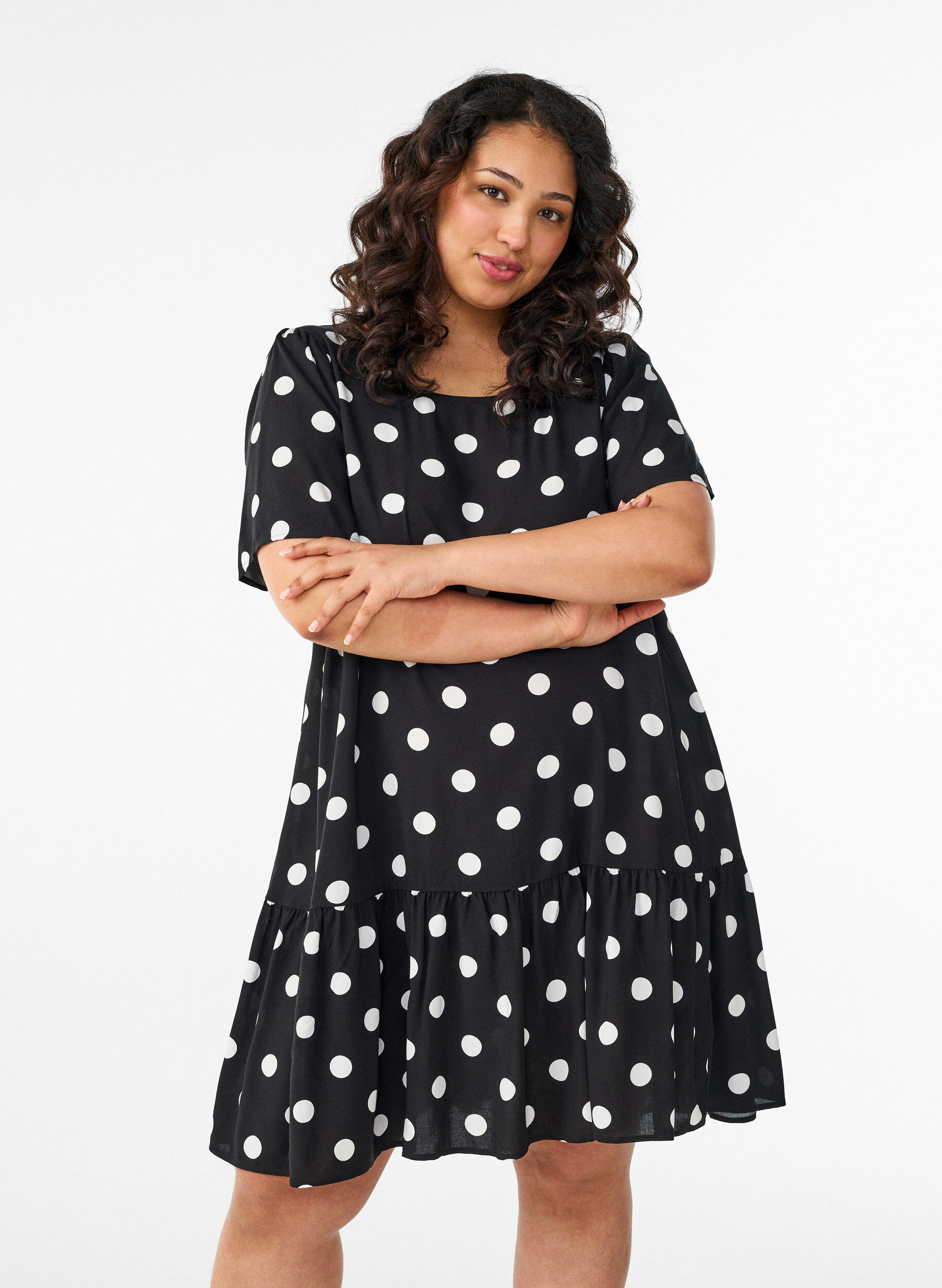 ZizzifashionDress in viscose with cutline, Black, Model image number 0