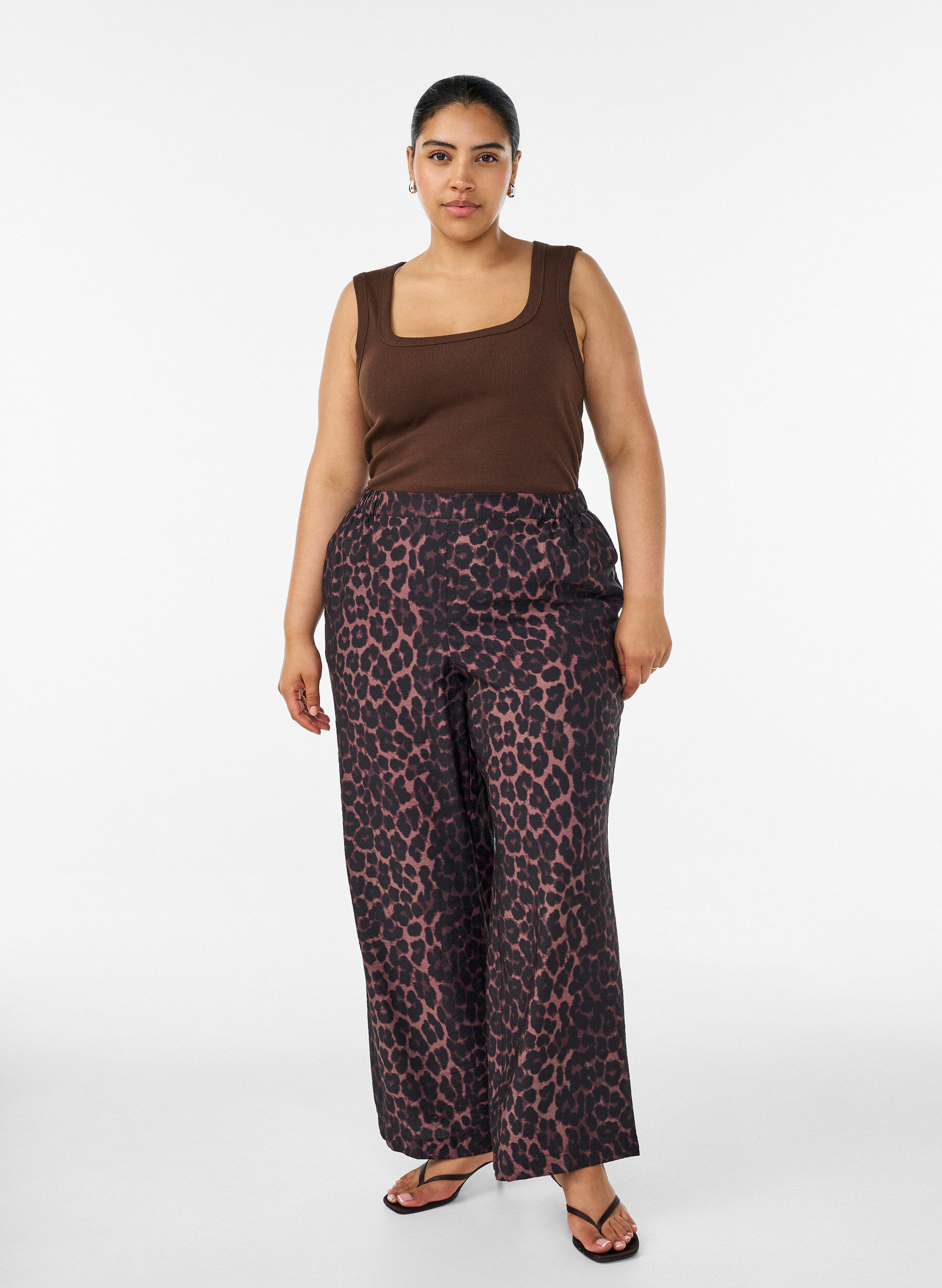 ZizzifashionViscose trousers with an elasticated waist and straight legs, Brown, Model image number 0