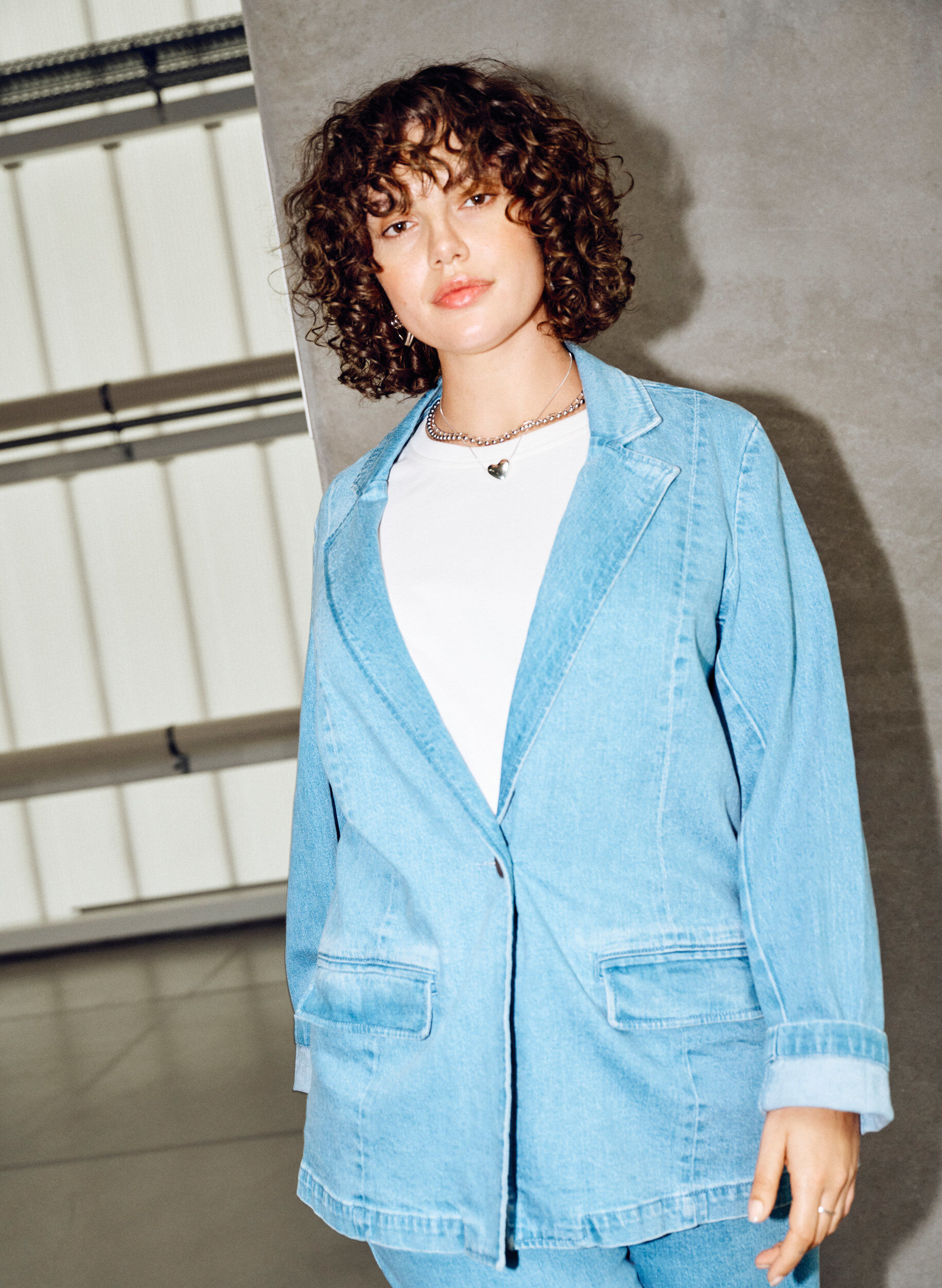 Denim blazer with pockets