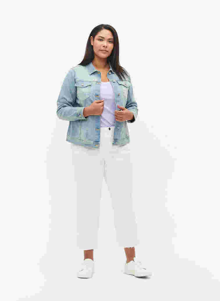 Light denim jacket with chest pockets, Light blue denim, Model image number 4