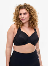 CORE, HIGH SUPPORT WIRE BRA - Sports bra with underwire, Black, Model