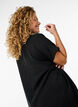 Long shirt in viscose and linen, Black, Model image number 2