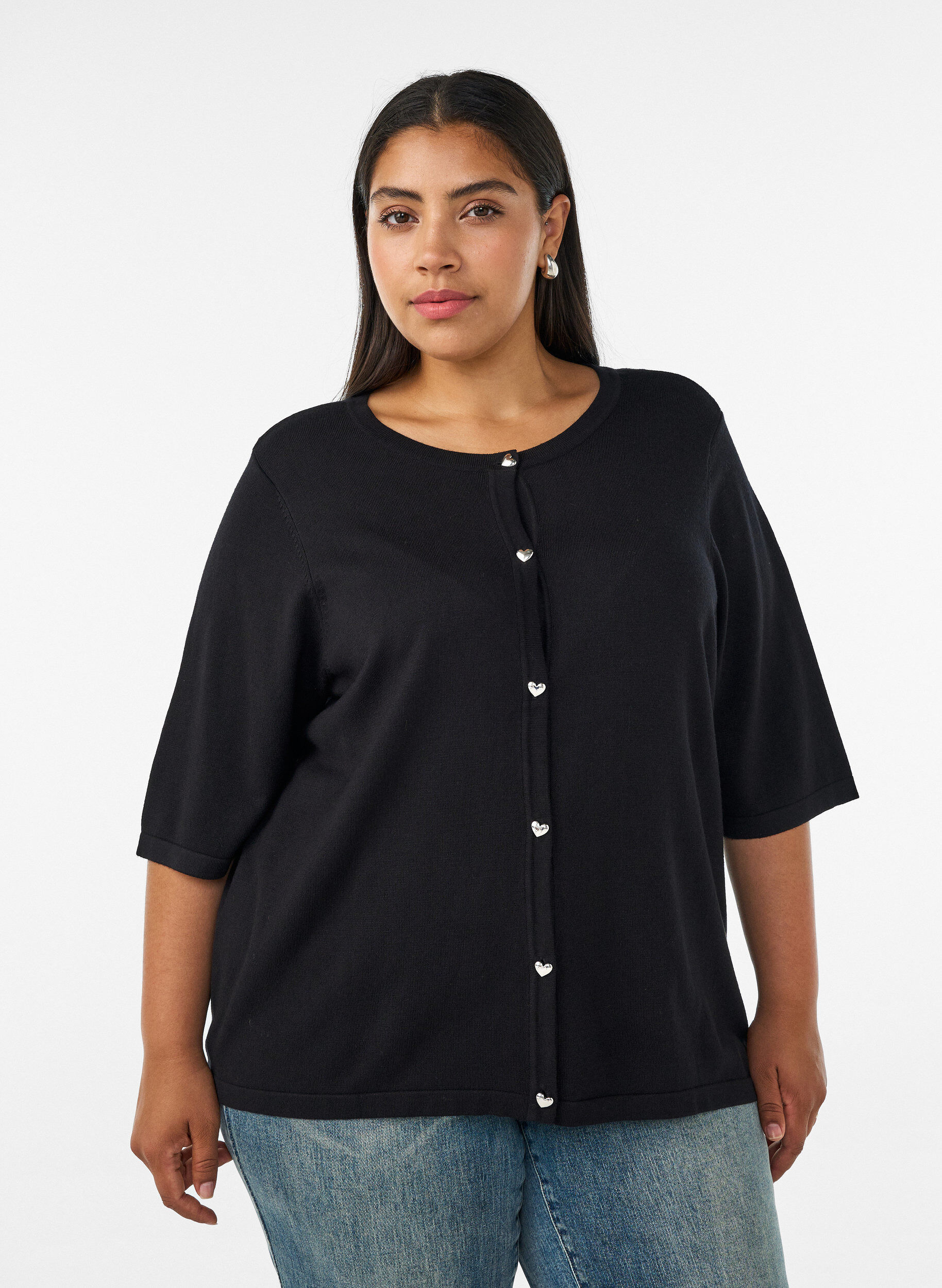 Knit cardigan with heart buttons and short sleeves, Black, Model