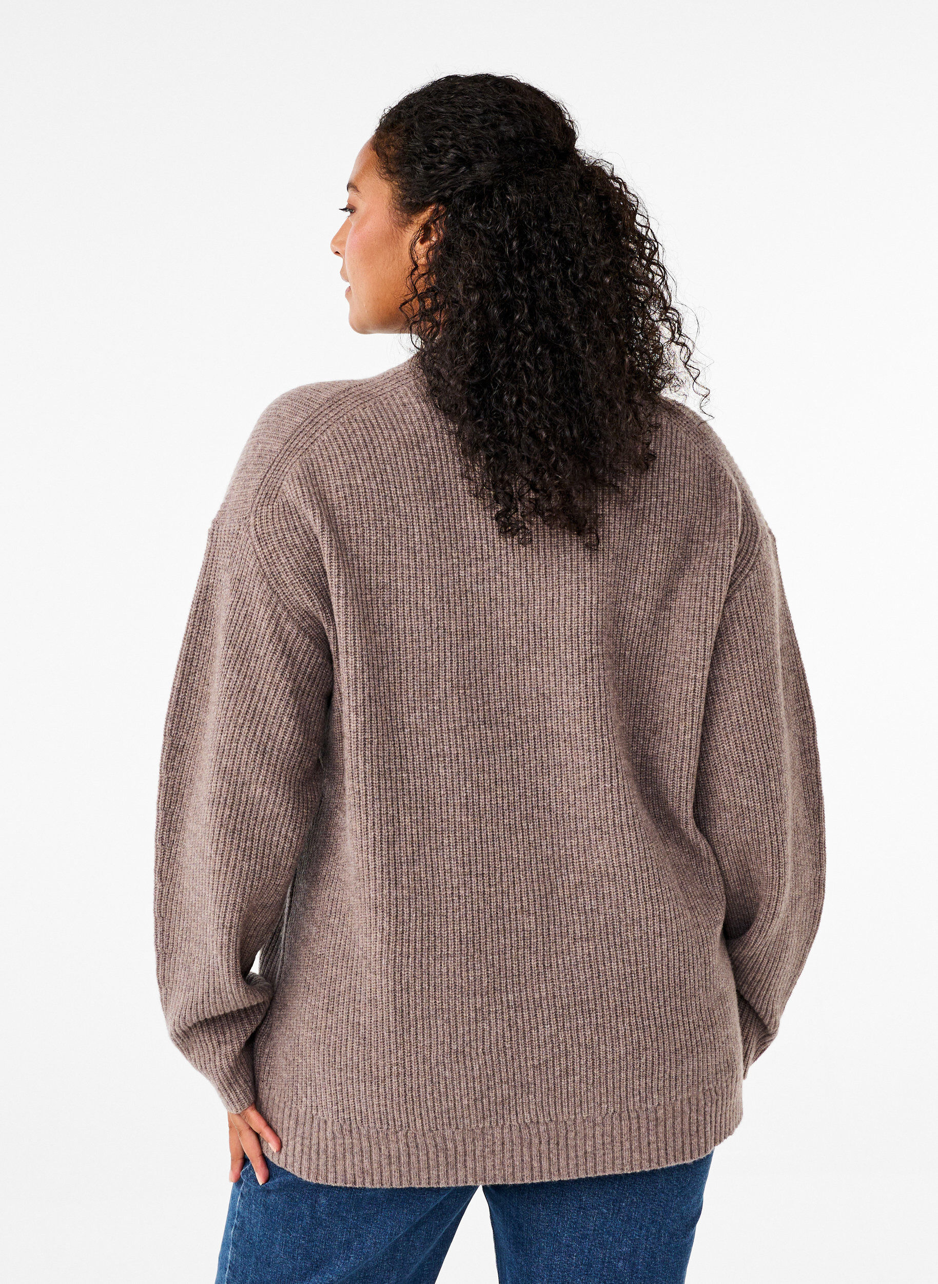 Zizzifashion Loose knitted merino wool sweater, Desert Taupe Mel., Model image number 1