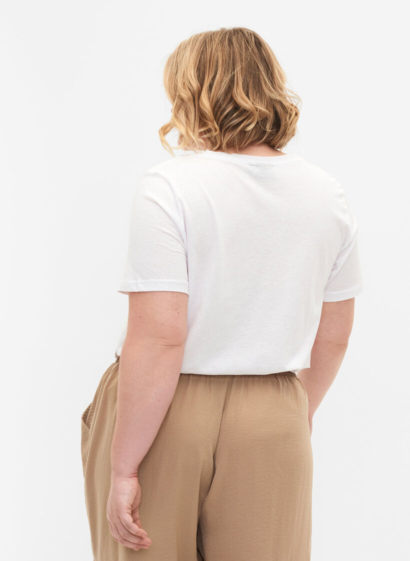 2-pack t-shirt with v-neckline, Bright White / Black, Model image number 1