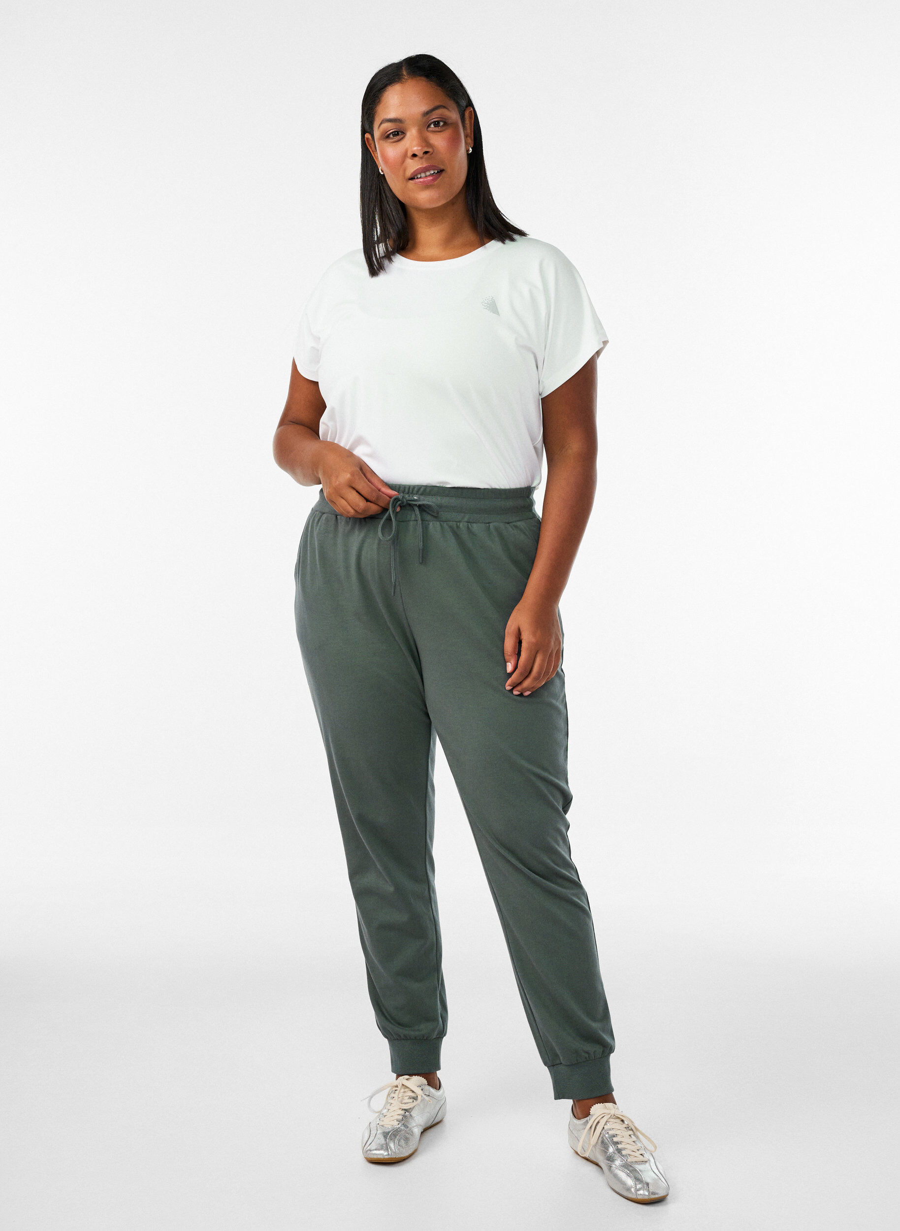 Loose tracksuit trousers with pockets, Green, Model