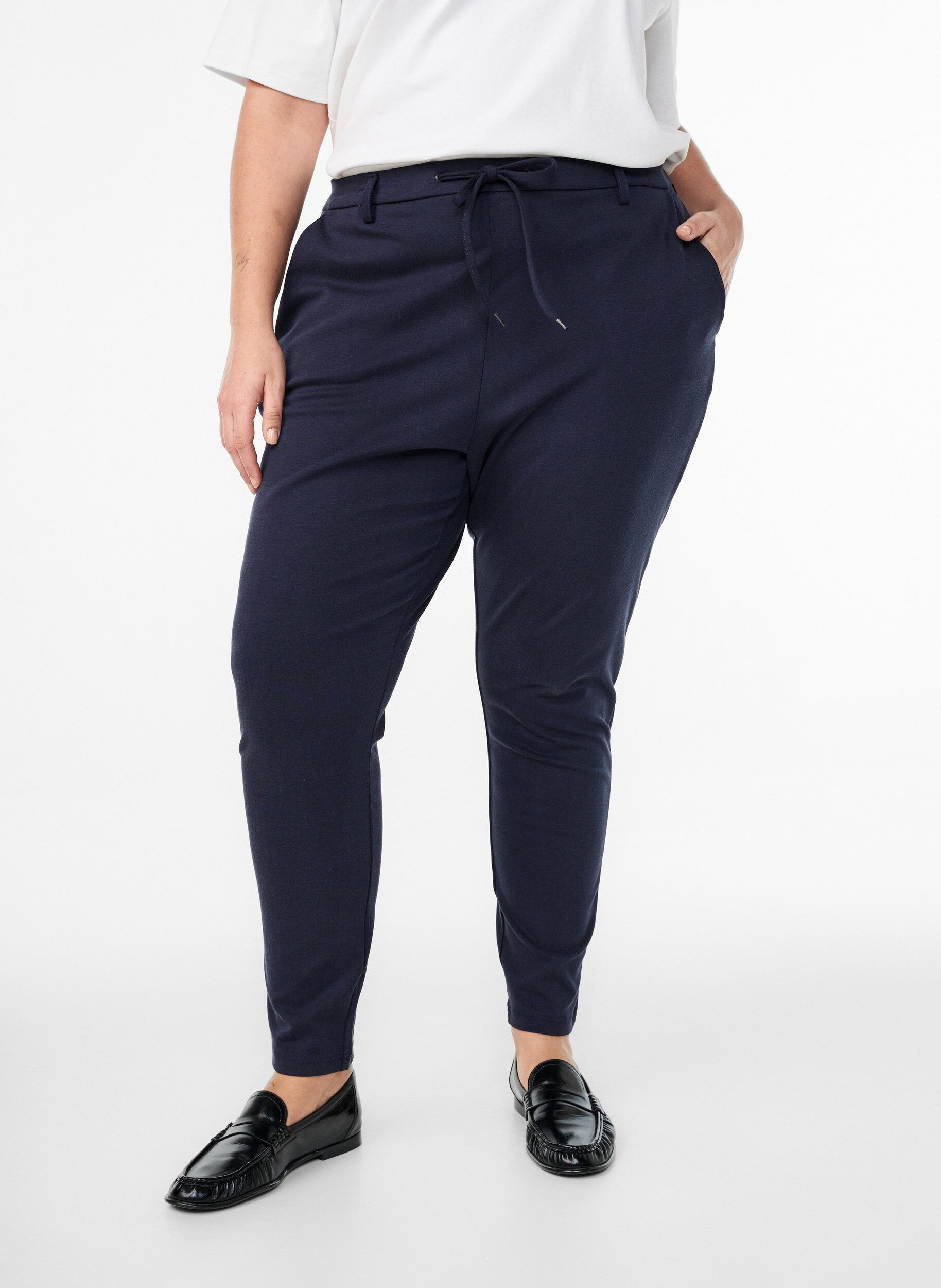ZizzifashionCropped Maddison trousers, Blue, Model image number 2