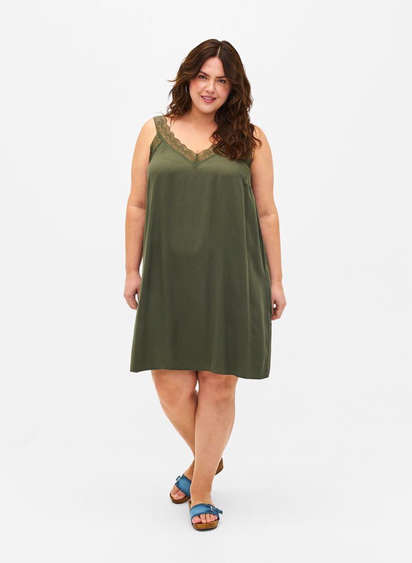 Strap dress in viscose with lace, Thyme, Model image number 2