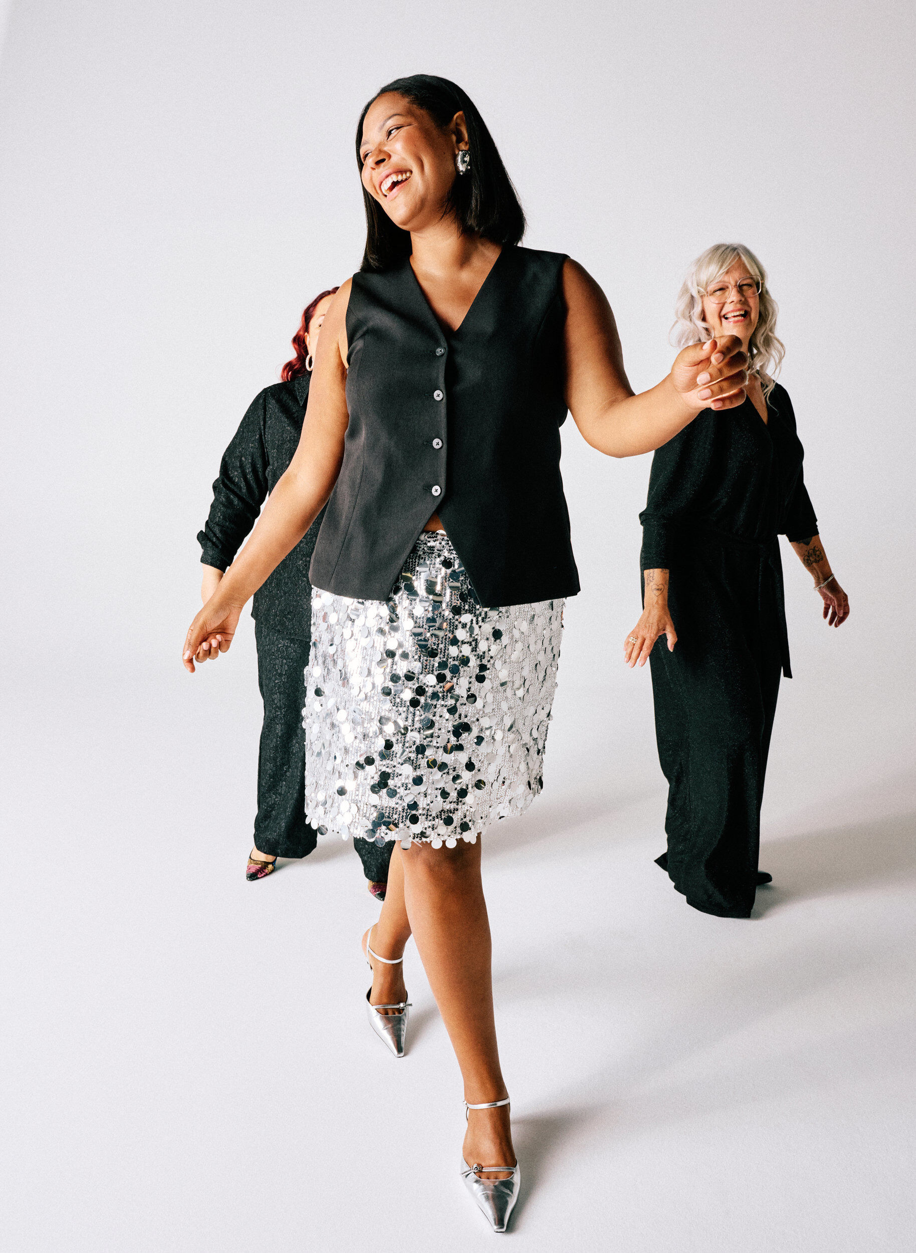 Zizzifashion Short sequin skirt with an elasticated waistband, Silver, Image image number 0