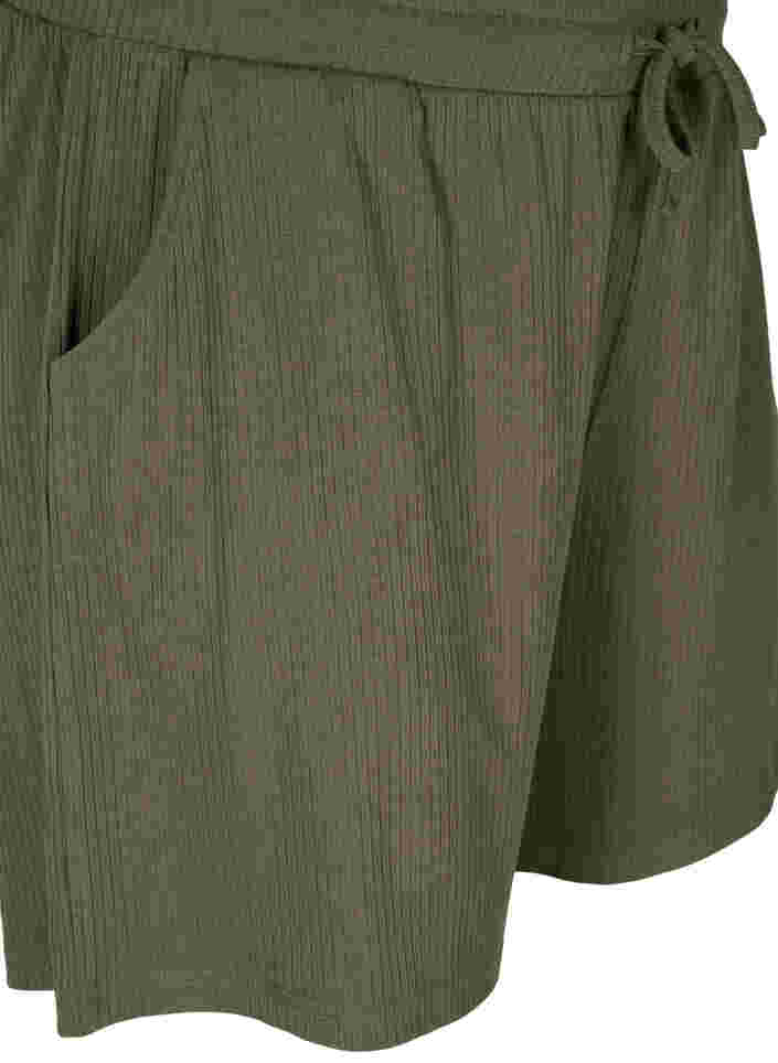 Shorts in ribbed fabric with pockets, Dusty Olive, Packshot image number 2