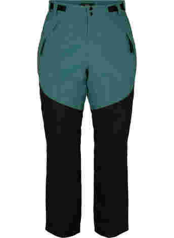 Ski pants with pockets