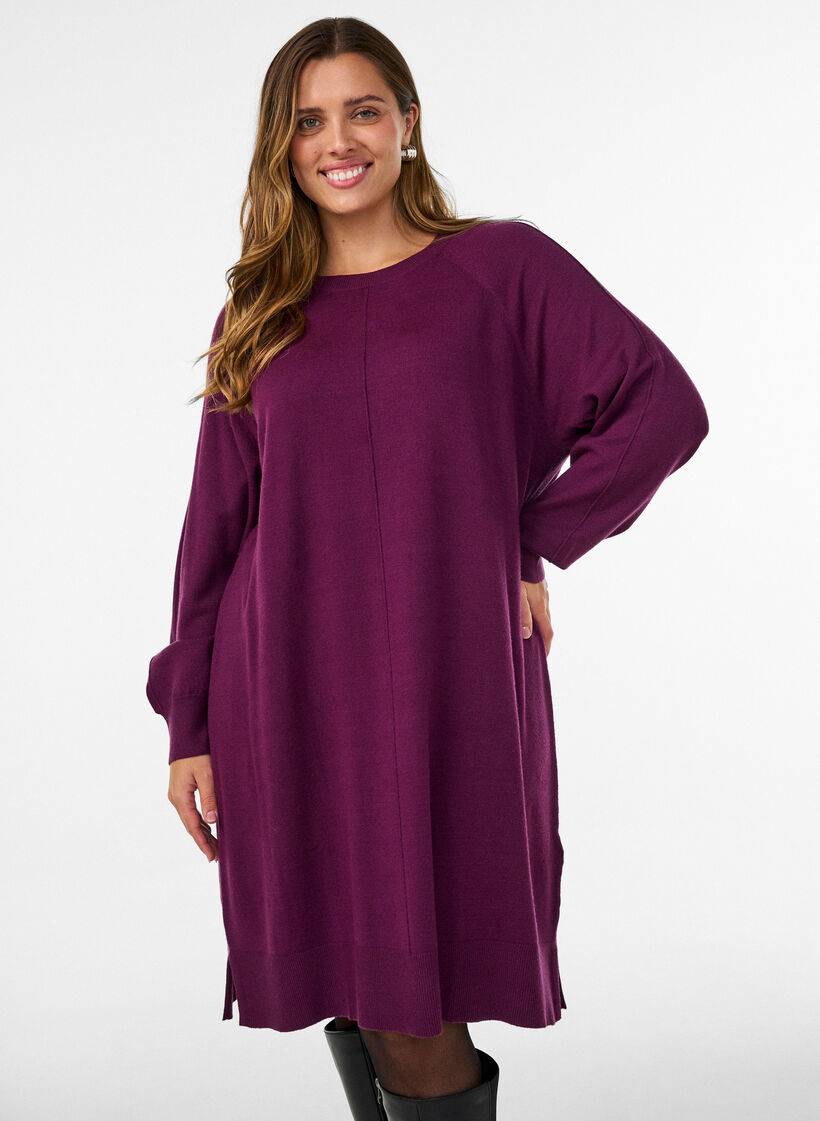 Short knitted dress with raglan sleeves and a centre seam, Red, Model image number 0
