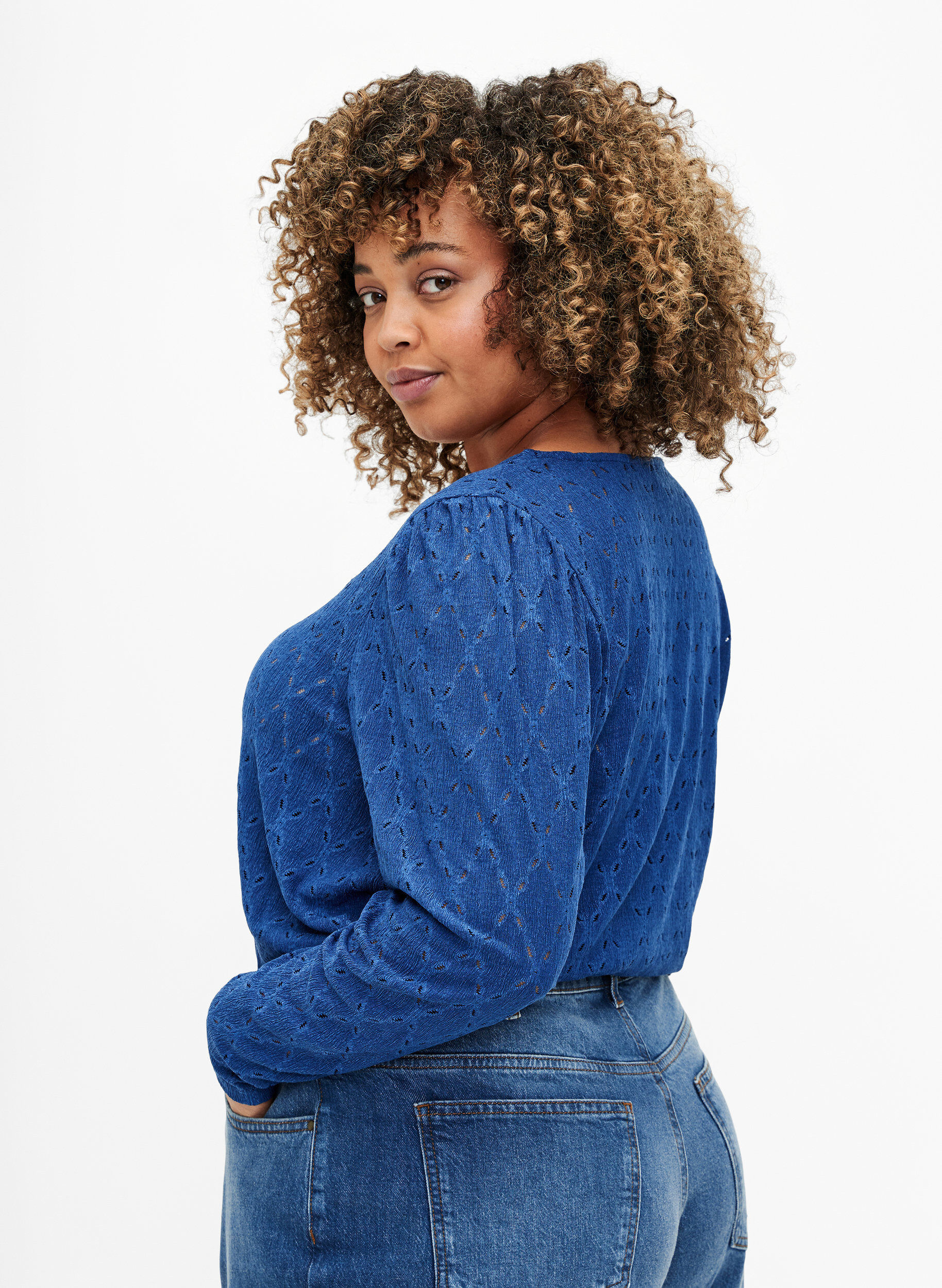 Zizzifashion V-neck blouse with hole pattern, Limoges, Model image number 1