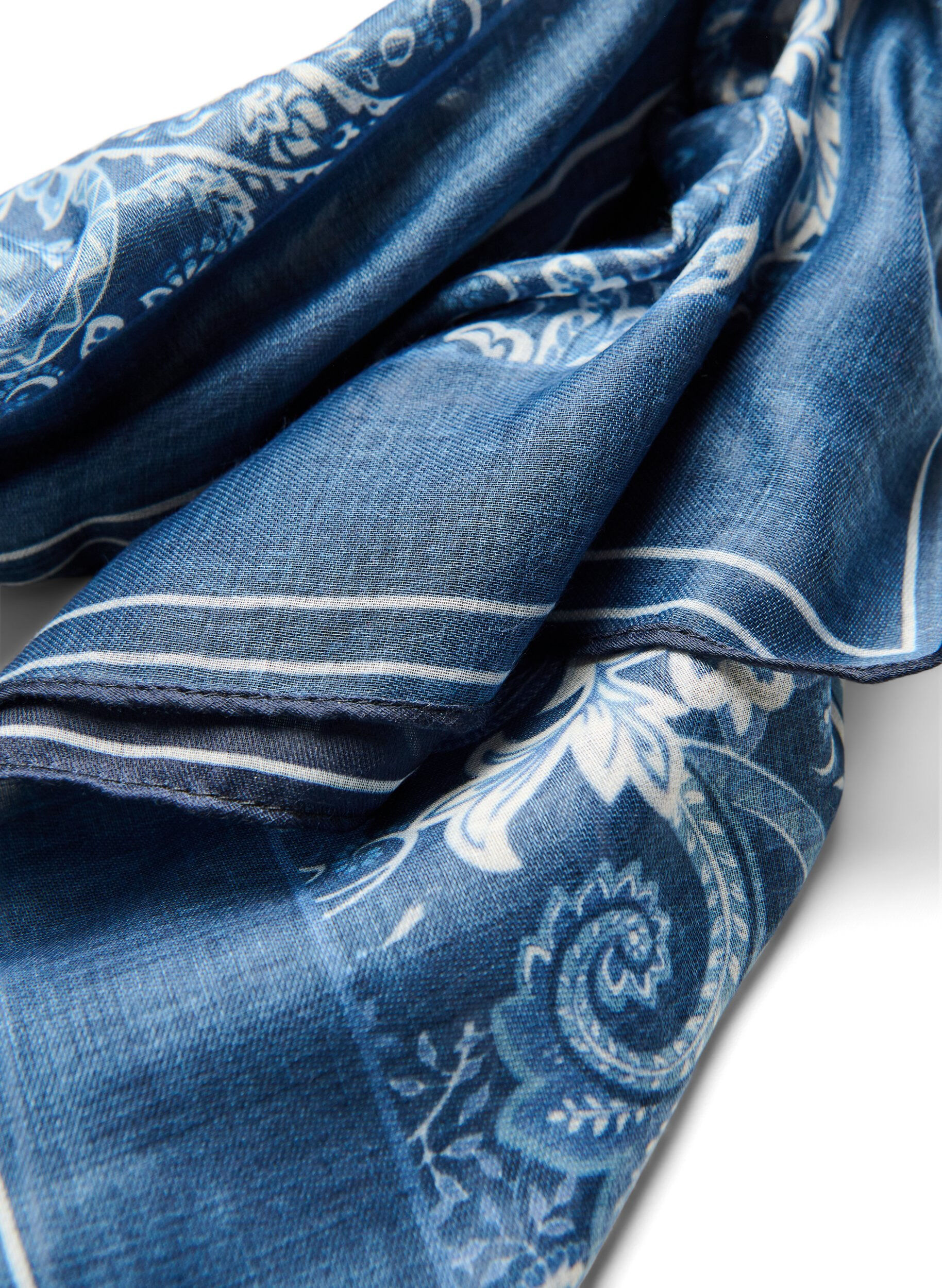 ZizzifashionLong patterned scarf, Blue, Packshot image number 1