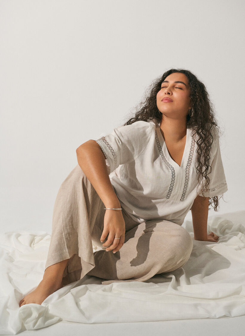 Loose trousers in linen and viscose, Beige, Image image number 0