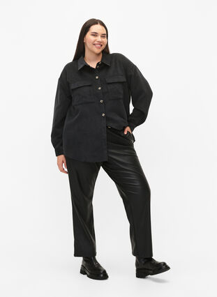 Long sleeve velvet shirt with chest pockets, Black, Model image number 3