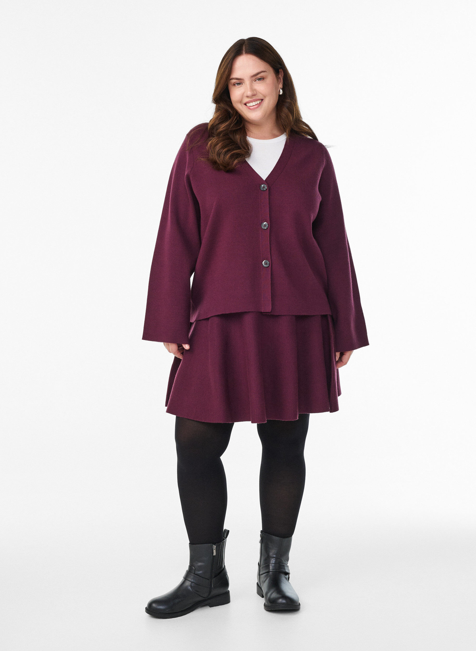 Zizzifashion Short knitted A-line skirt, Dark Bordeaux, Model image number 1