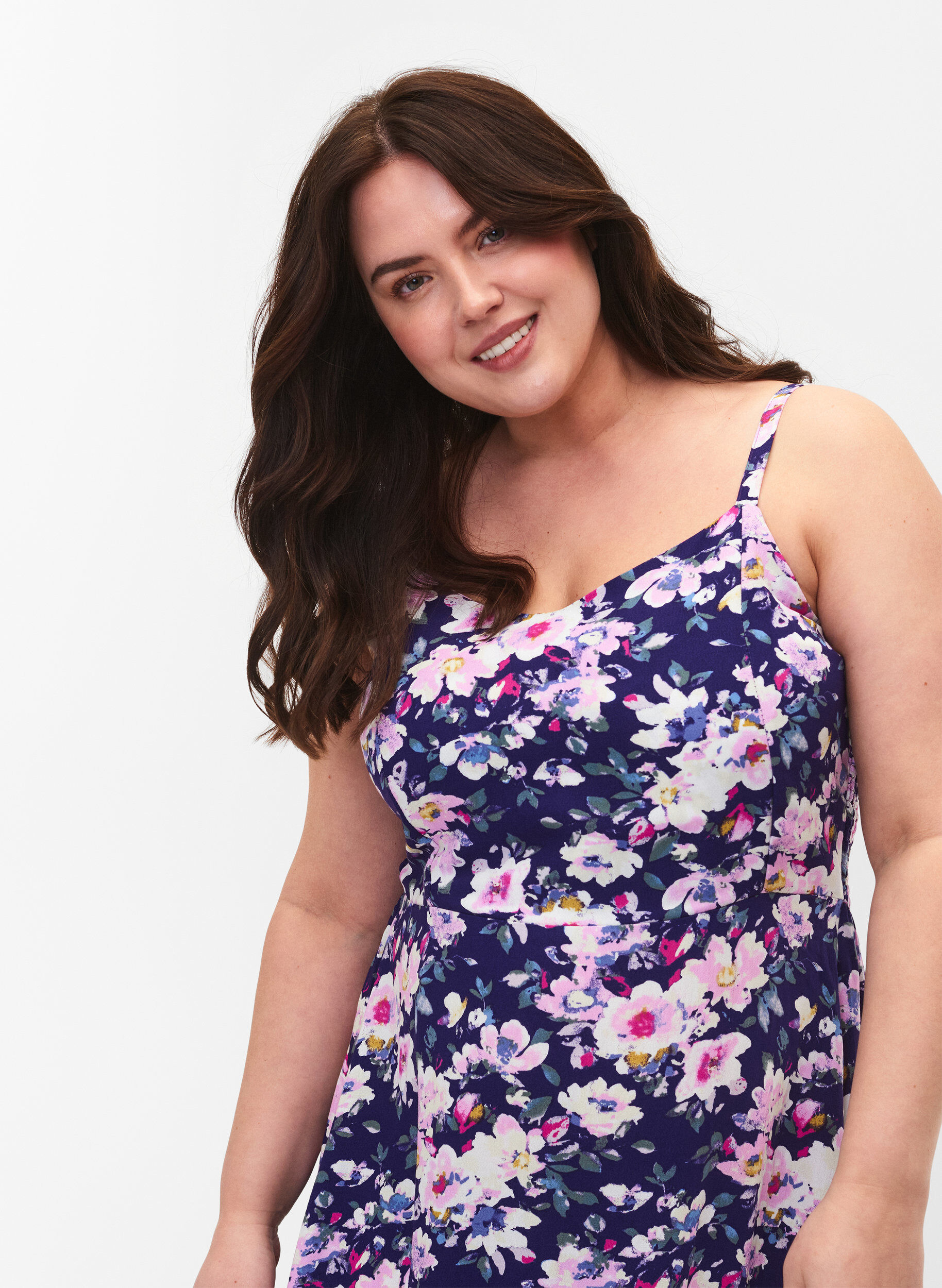 Zizzifashion Floral viscose strap dress with smocking, Blue Flower, Model image number 3