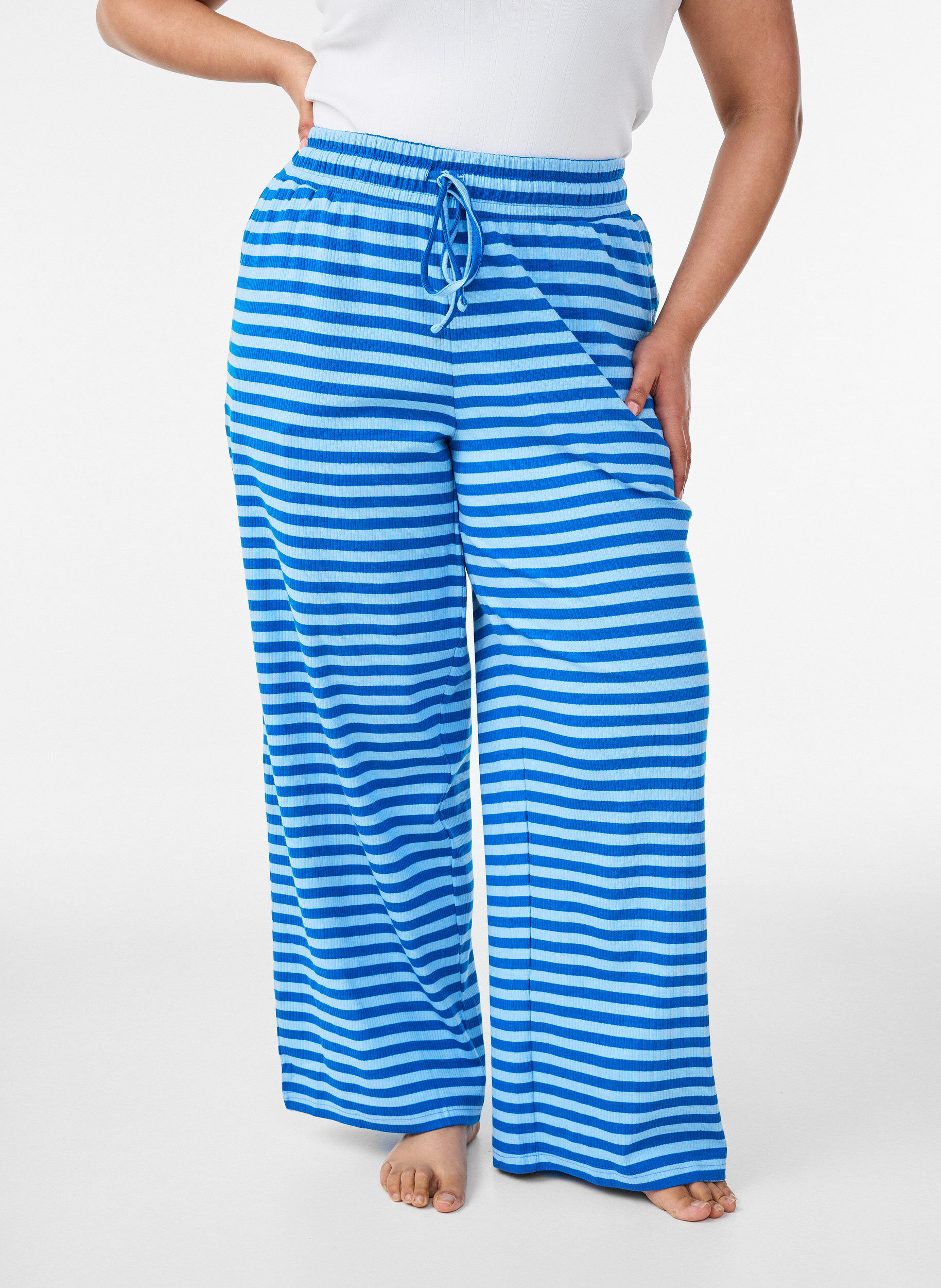 ZizzifashionStriped pyjama bottoms with a high waist and wide legs, Light Blue, Model image number 2