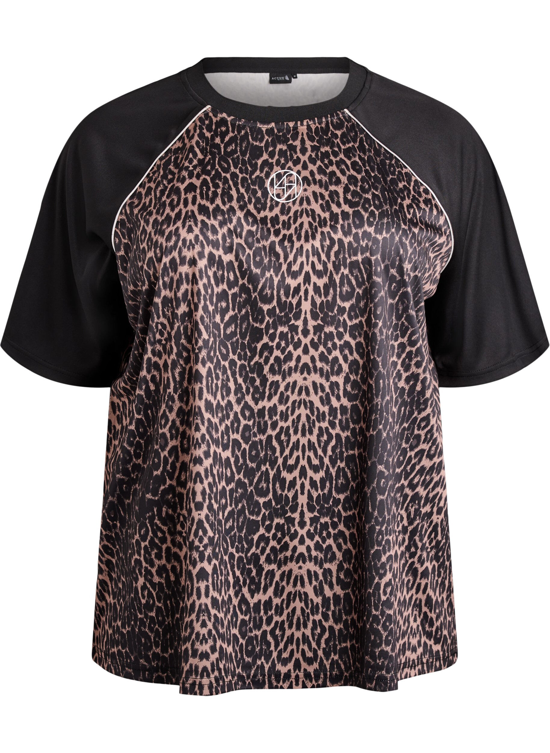 Workout t-shirt with leopard print and raglan sleeves