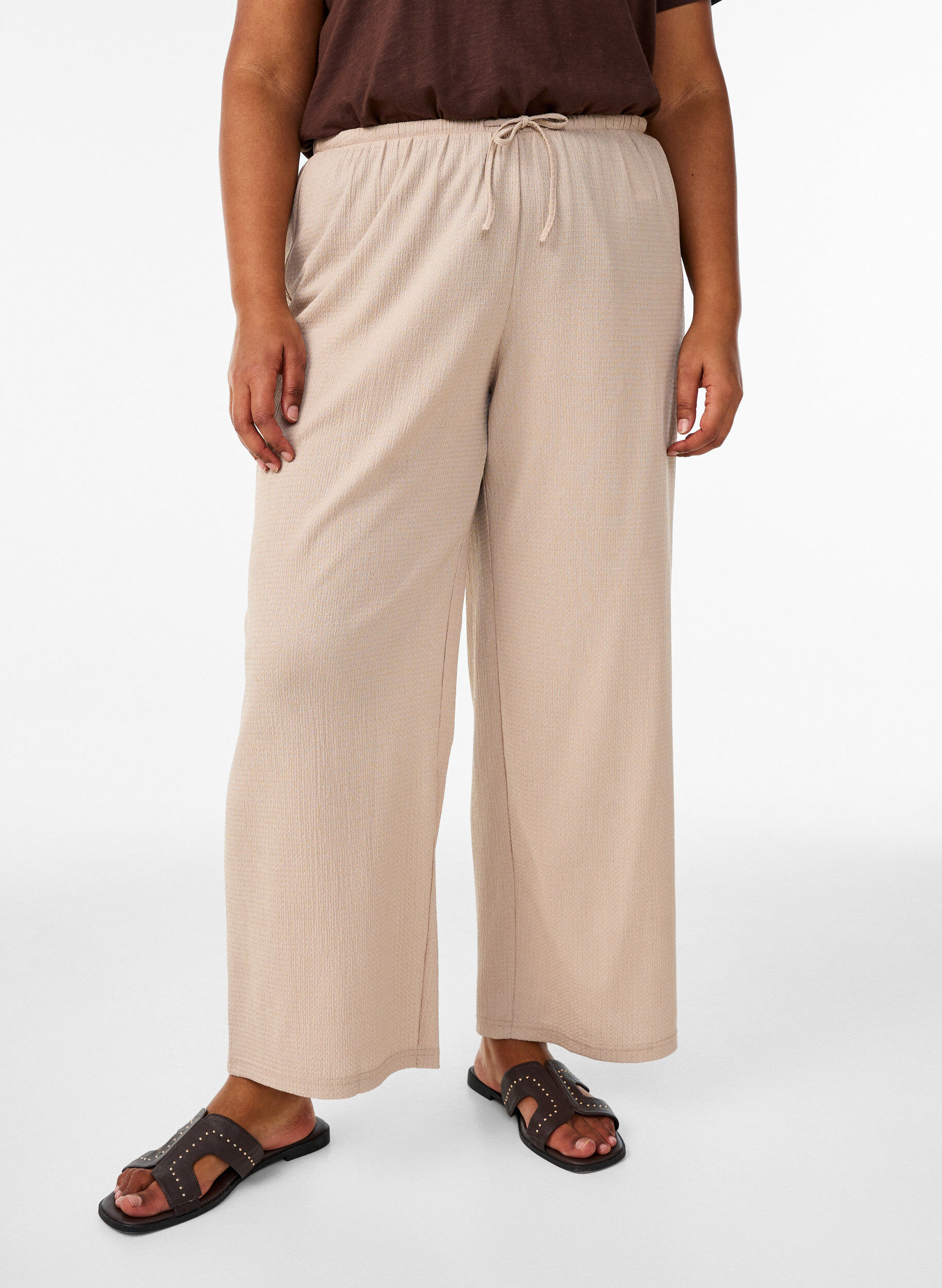 ZizzifashionWide-leg trousers in a light textured fabric, Beige, Model image number 2