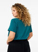 Basic plain cotton t-shirt, Green, Model image number 2