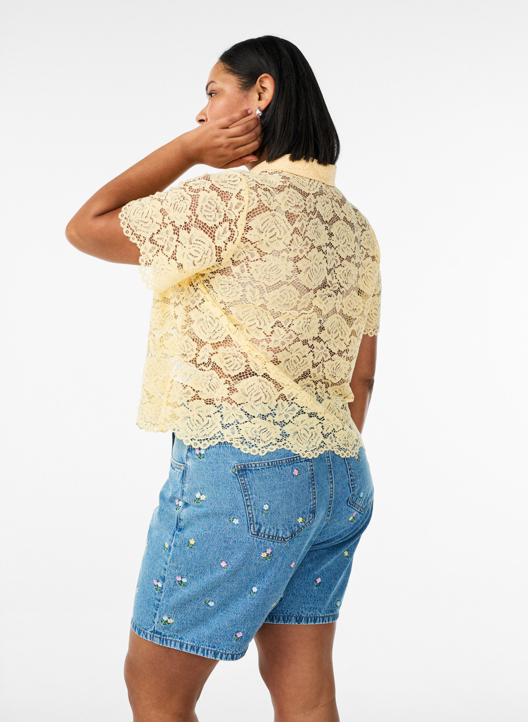 ZizzifashionDenim shorts with embroidered flowers, Light Blue, Model image number 2