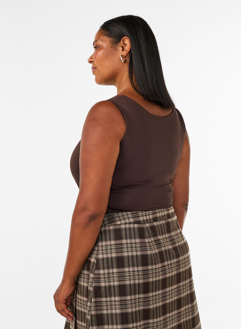 Fitted basic top in a smooth fabric, Brown, Model image number 2
