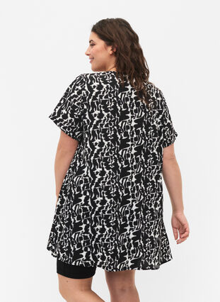 FLASH - Tunic with v neck and print, Black White AOP, Model image number 1