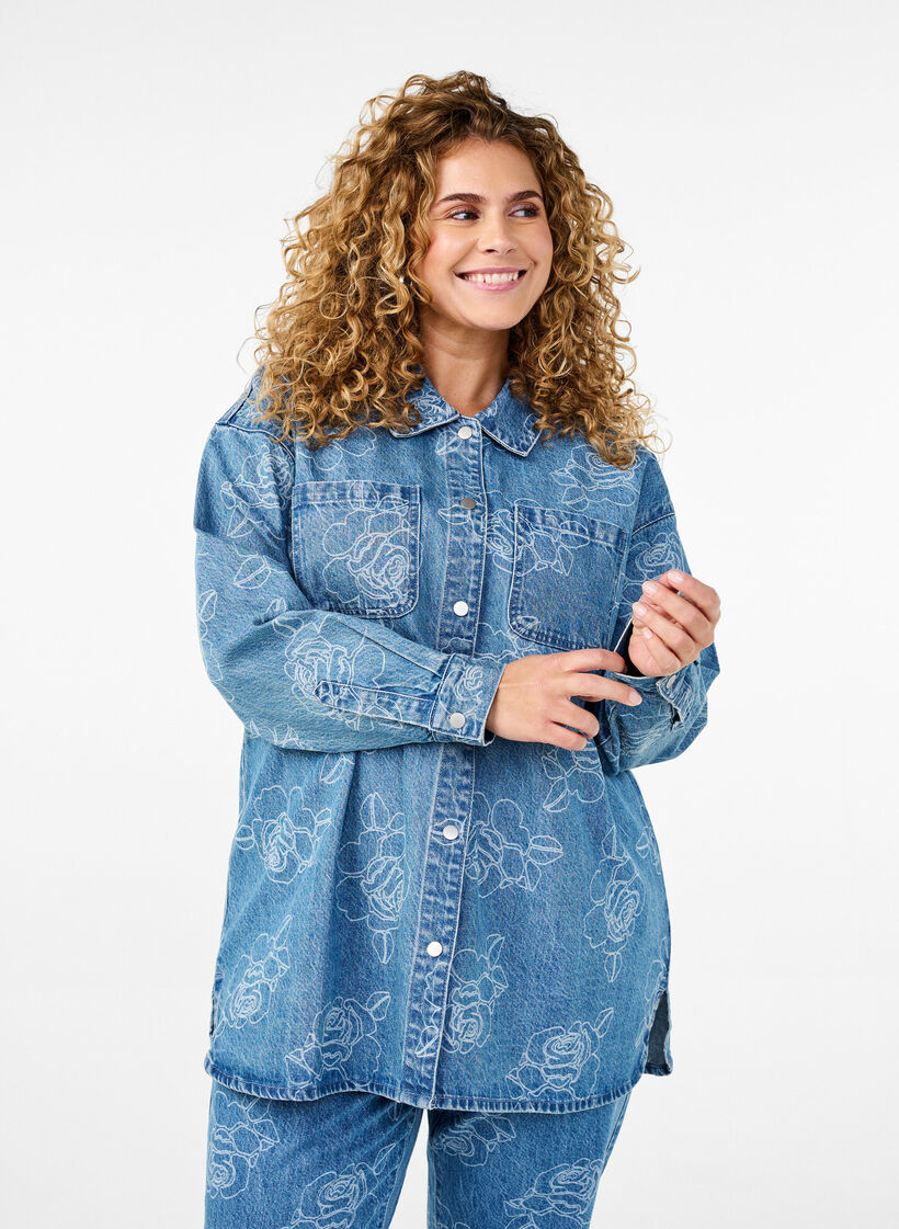 Denim jacket with flowers, Light Blue Denim, Model image number 0