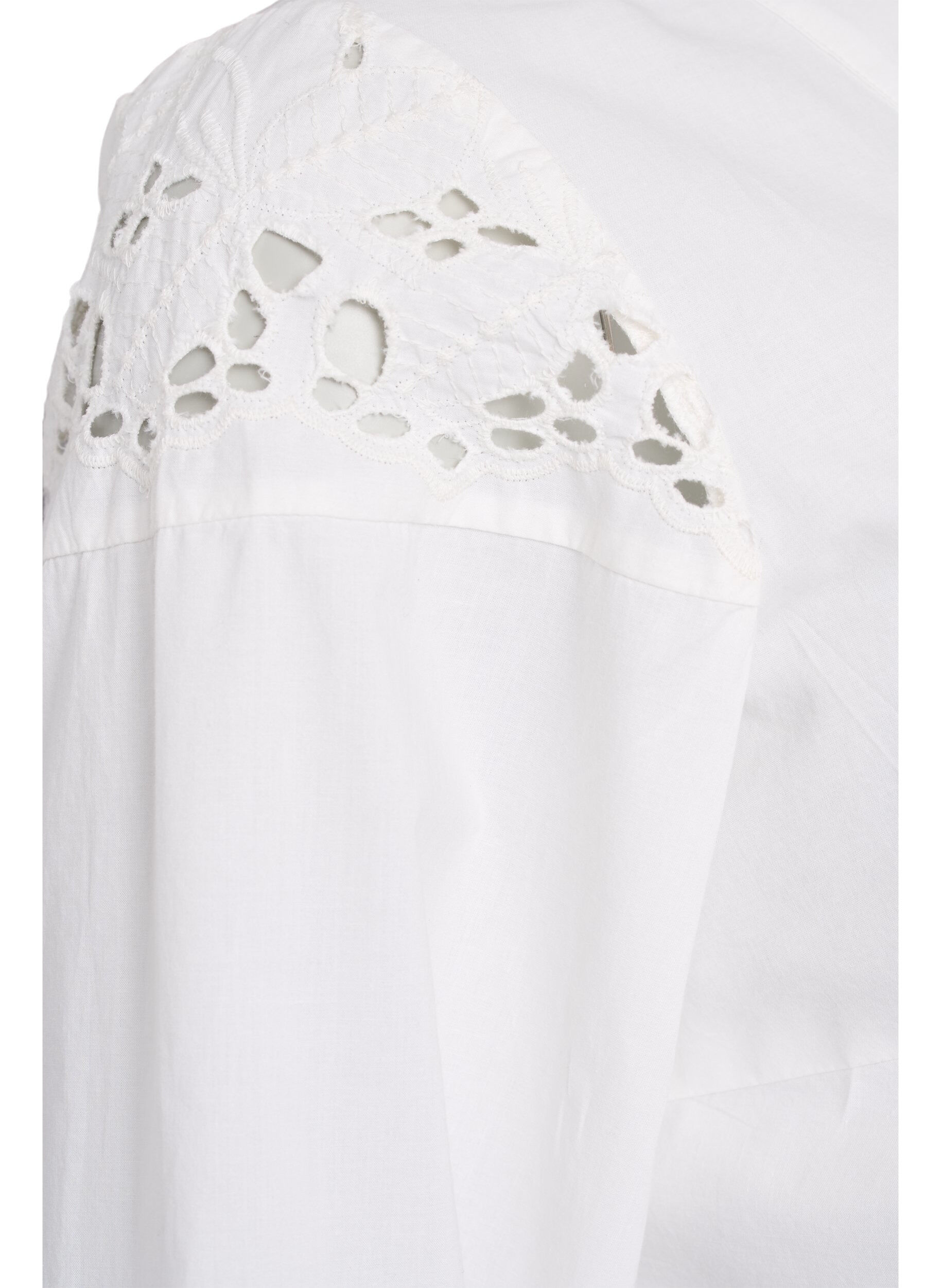 Zizzifashion Blouse with V-neck and broderie anglaise details, White, Packshot image number 3