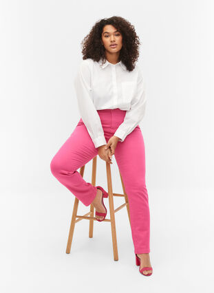 Emily jeans with normal waist and slim fit, Shock. Pink, Model image number 2