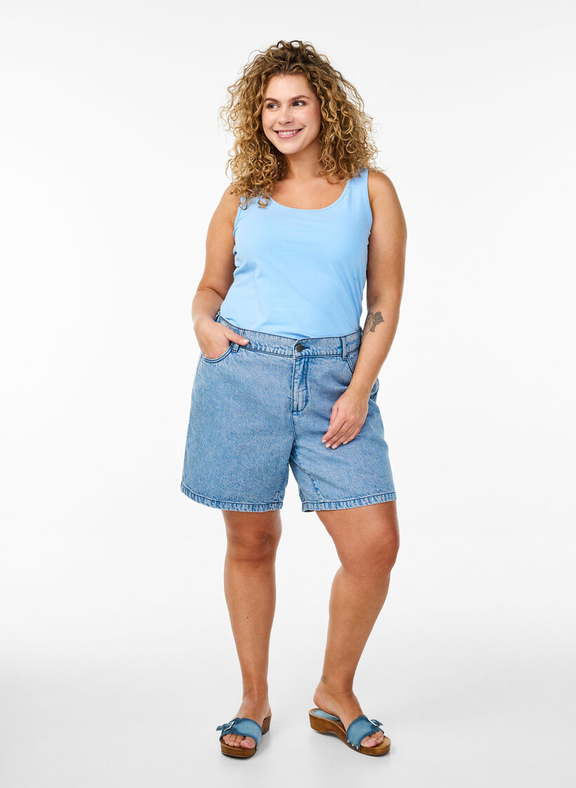 Solid color basic top in cotton, Light Blue, Model image number 1