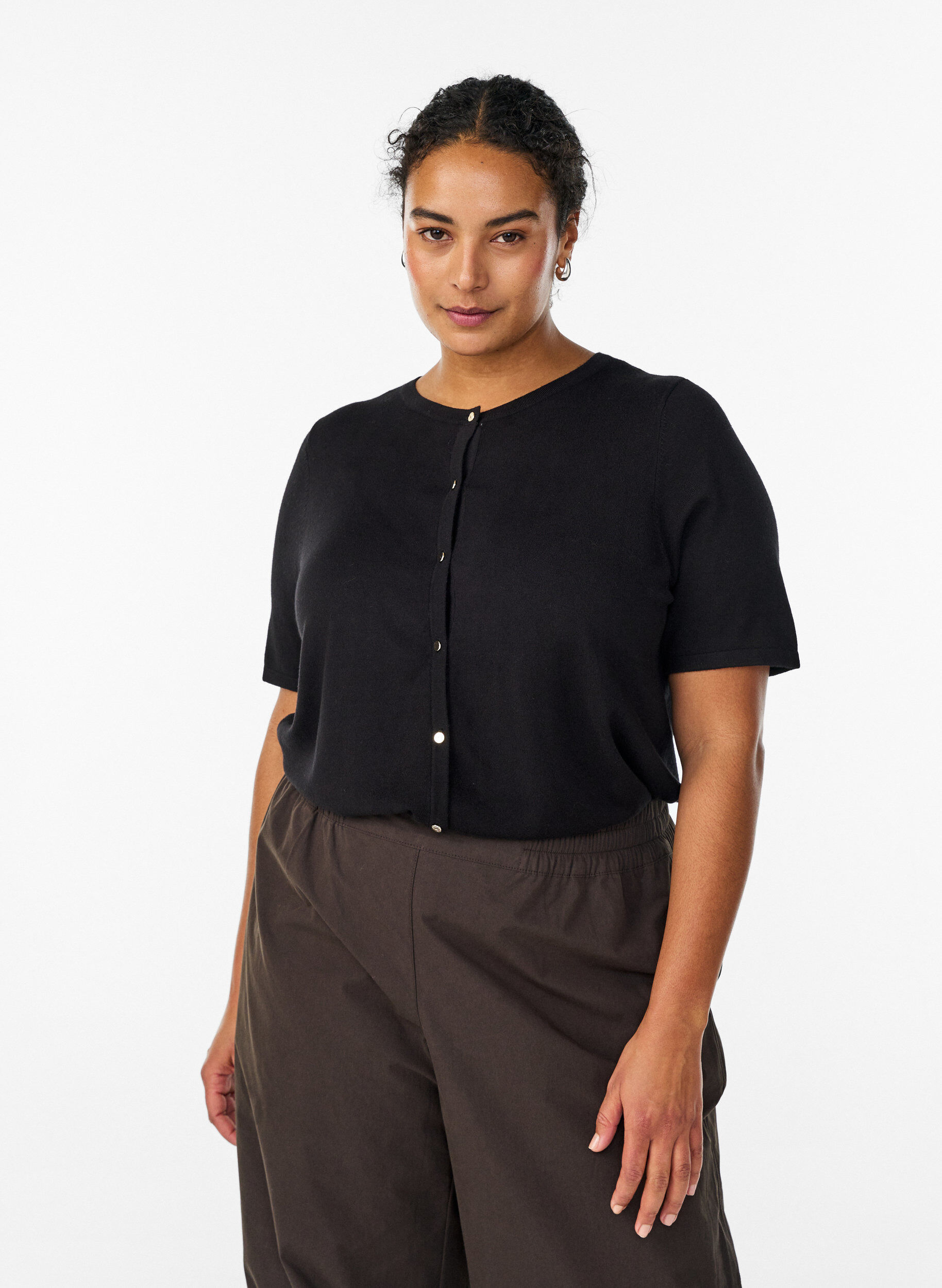 Short-sleeved knit cardigan in viscose, Black, Model