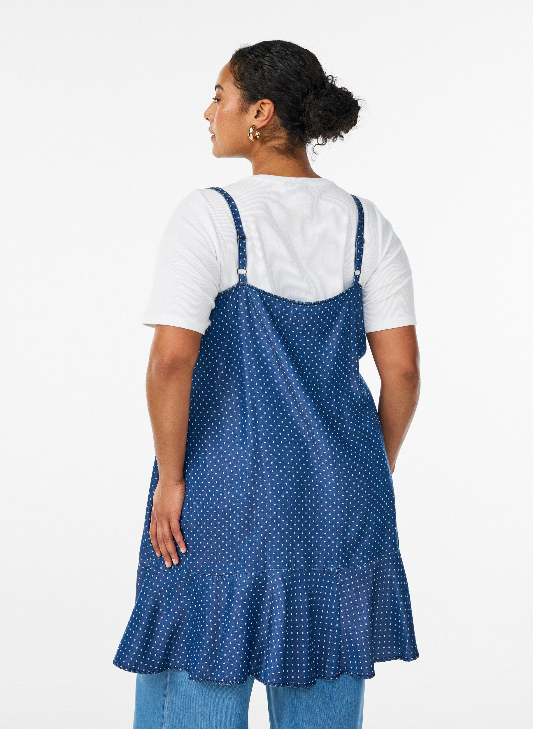 ZizzifashionKnee-length strap dress in TENCEL&trade; Lyocell with a denim look, Blue, Model image number 2
