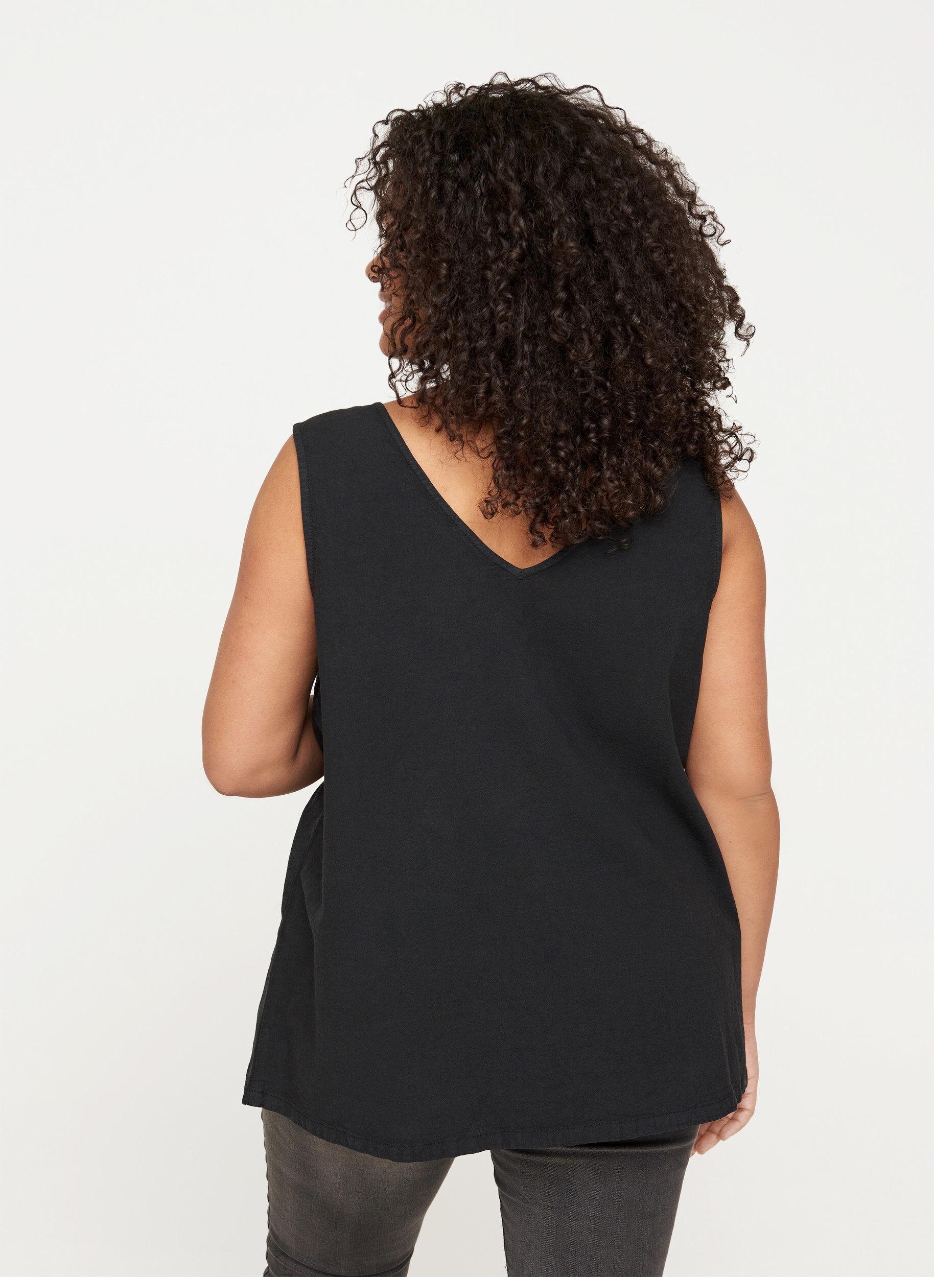 Zizzifashion Sleeveless top in cotton, Black, Model image number 1