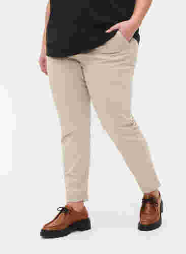 Cotton chinos, Oxford Tan, Model image number 2