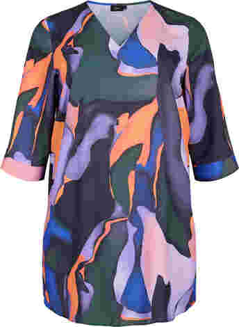 Printed tunic with 3/4 sleeves and v neck