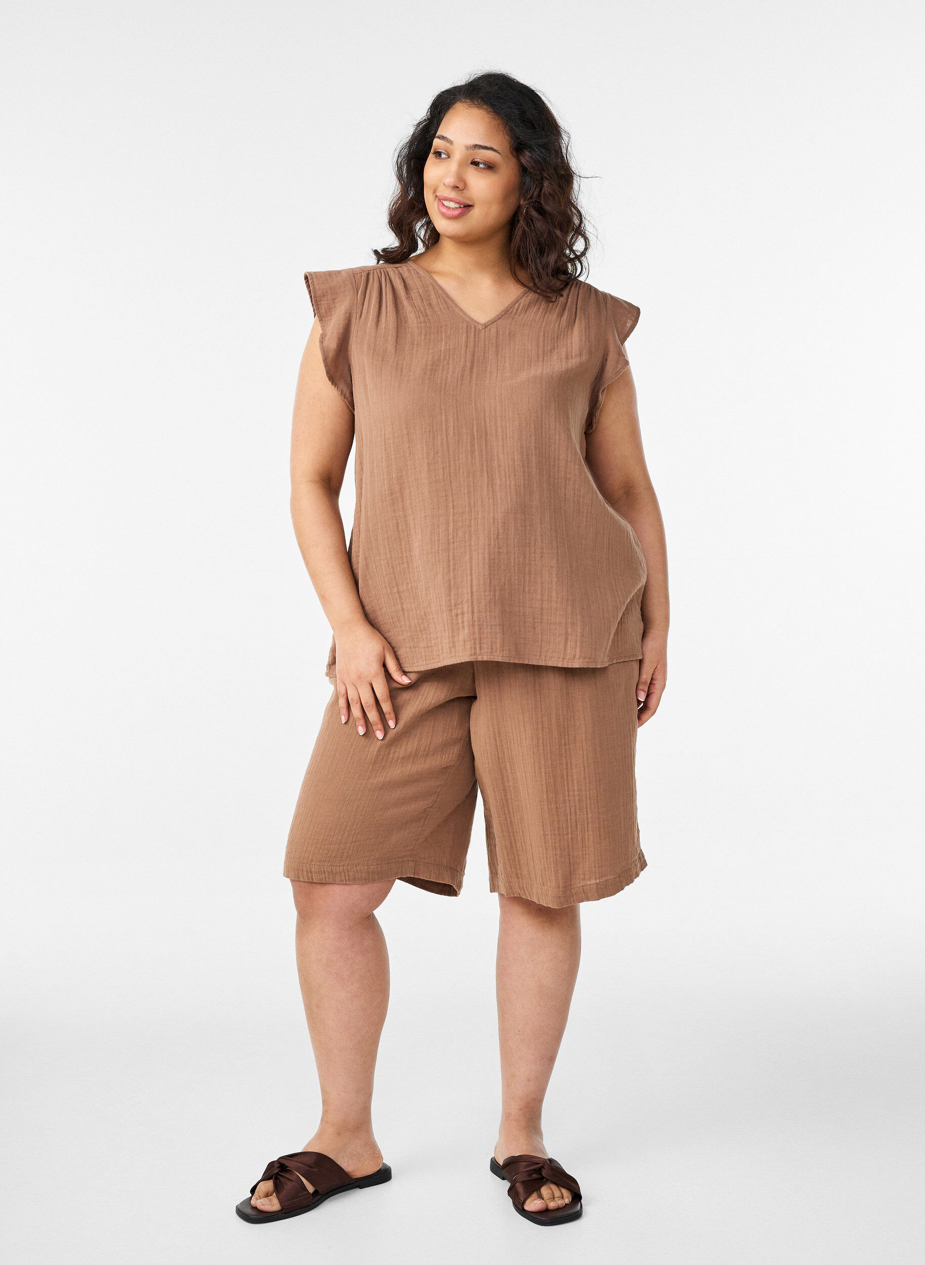 ZizzifashionLoose cotton muslin shorts with a high waist, Brown, Model image number 1