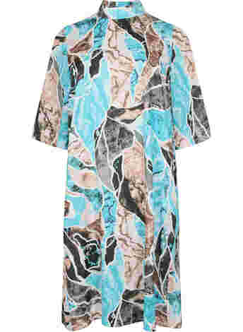 Printed midi dress with high neckline and 3/4 sleeves