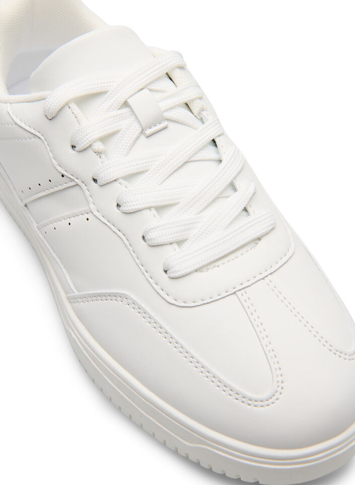 Wide fit - Faux leather trainers with stitch detailing, White, Packshot image number 3