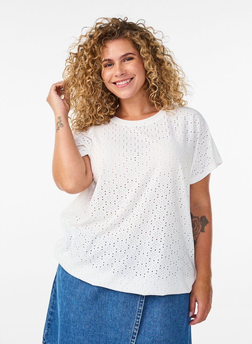 Blouse with eyelet embroidery and balloon-effect, White, Model image number 0