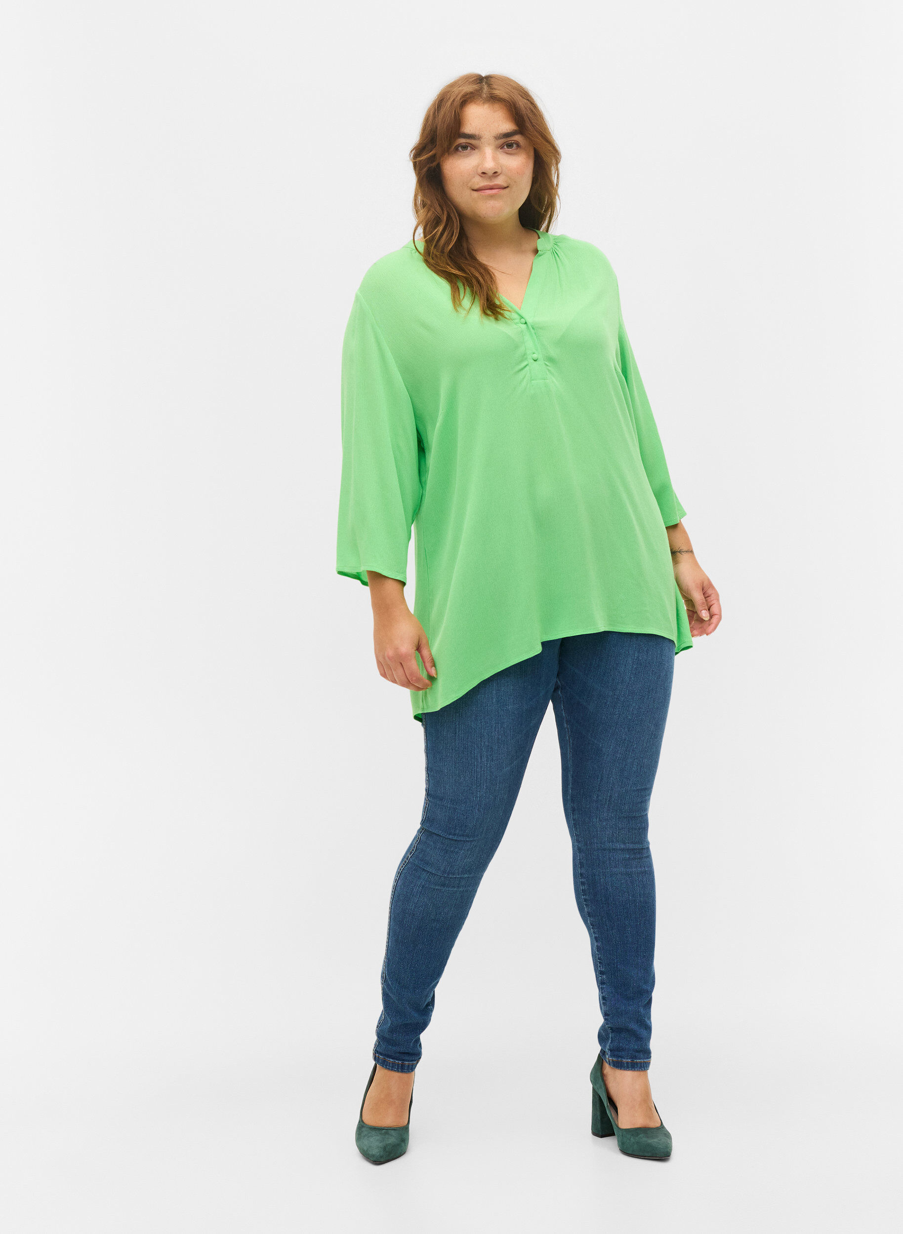 Zizzifashion 3/4 sleeve v-neck viscose blouse, Summer Green, Model image number 2