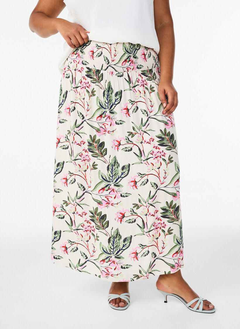 Viscose maxi skirt with smocking, Vanilla, Model image number 2