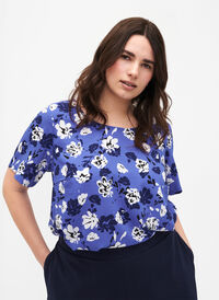FLASH - Blouse with short sleeves and print, Amparo Blue Flower, Model