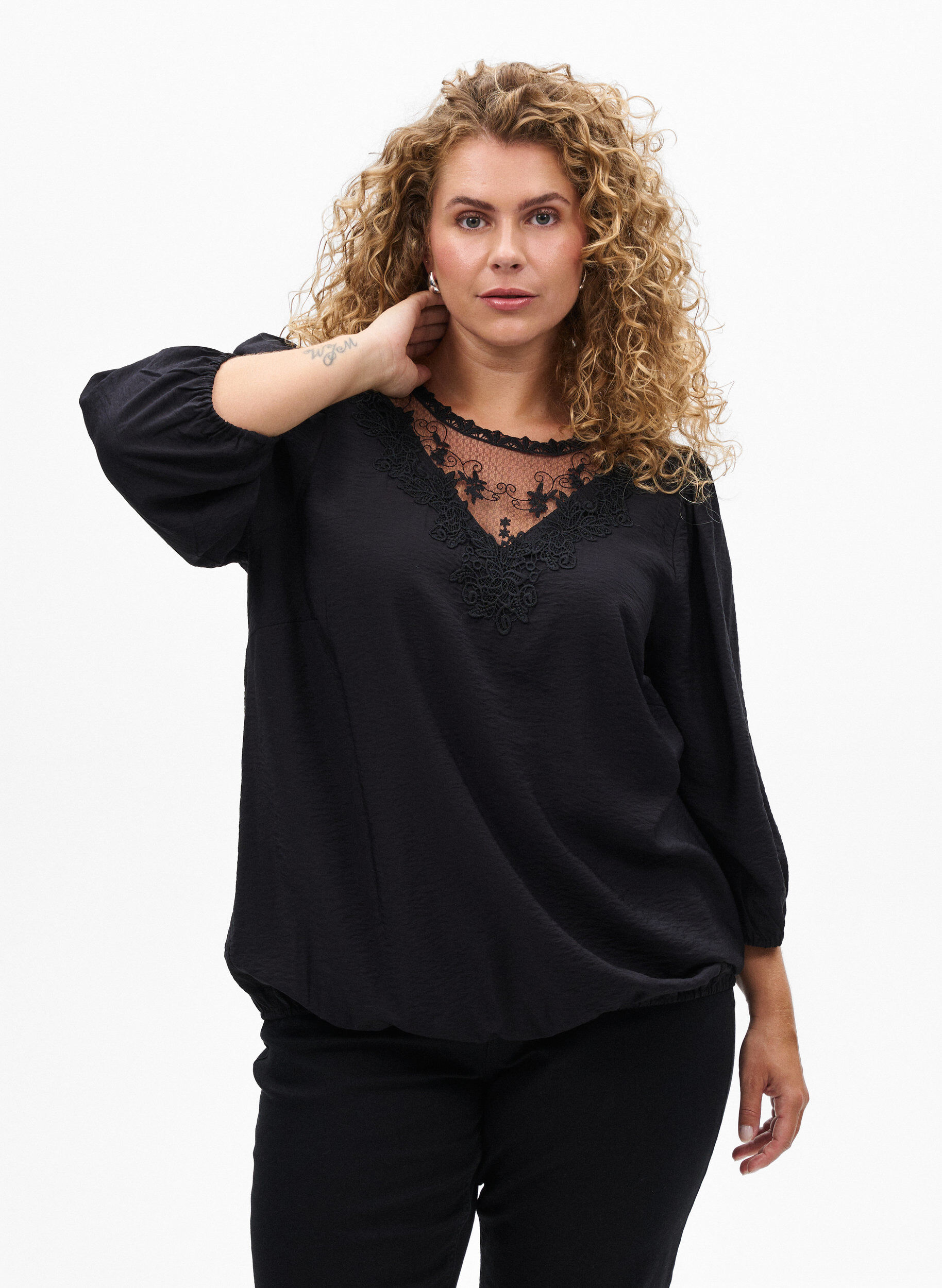 Blouse with 3/4 sleeves and lace details, Black, Model