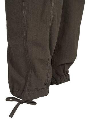 Loose cargo trousers in cotton, Khaki Green, Packshot image number 3