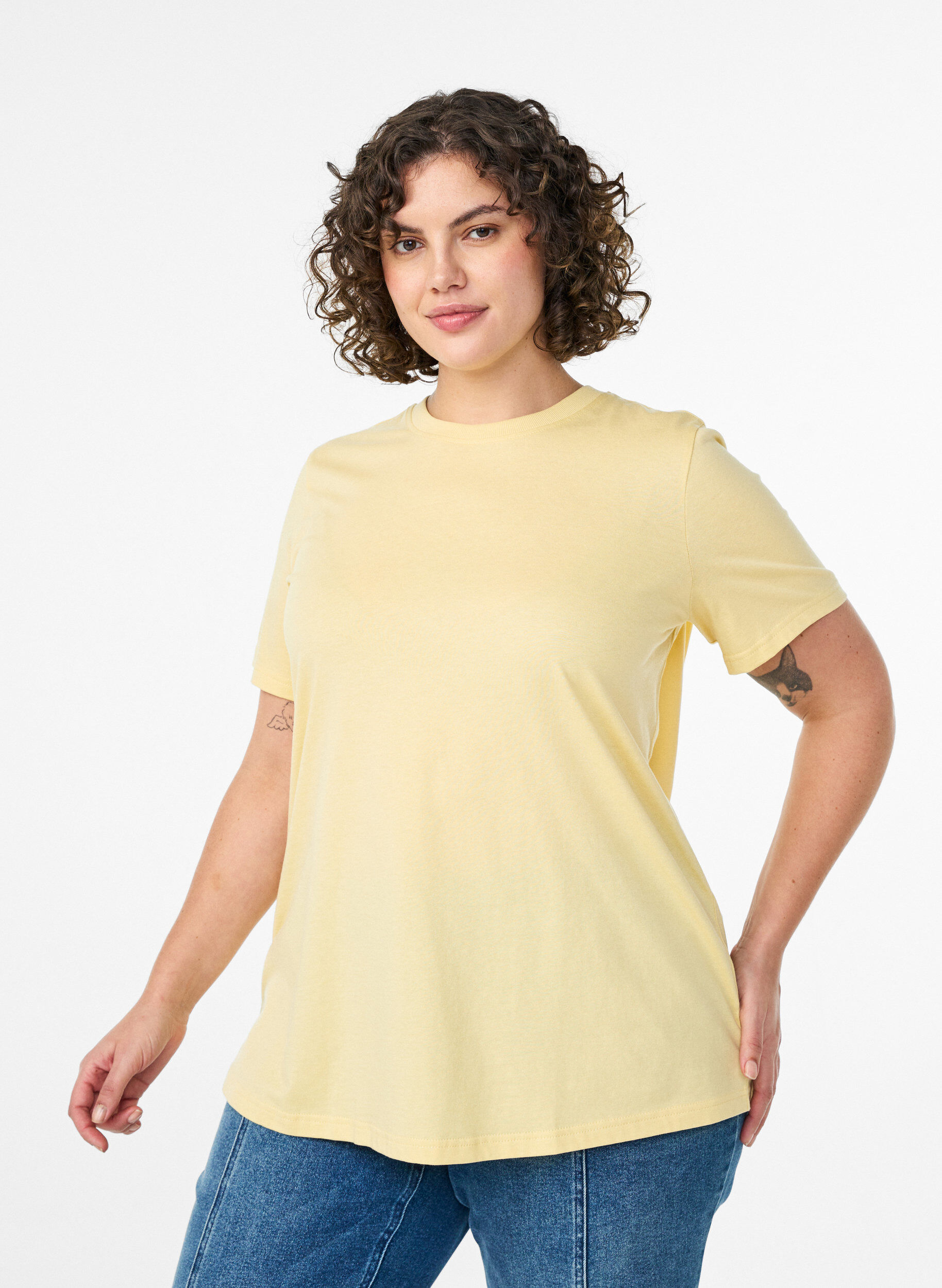 Zizzifashion Basic cotton T-shirt with round neck, Yellow, Model image number 0