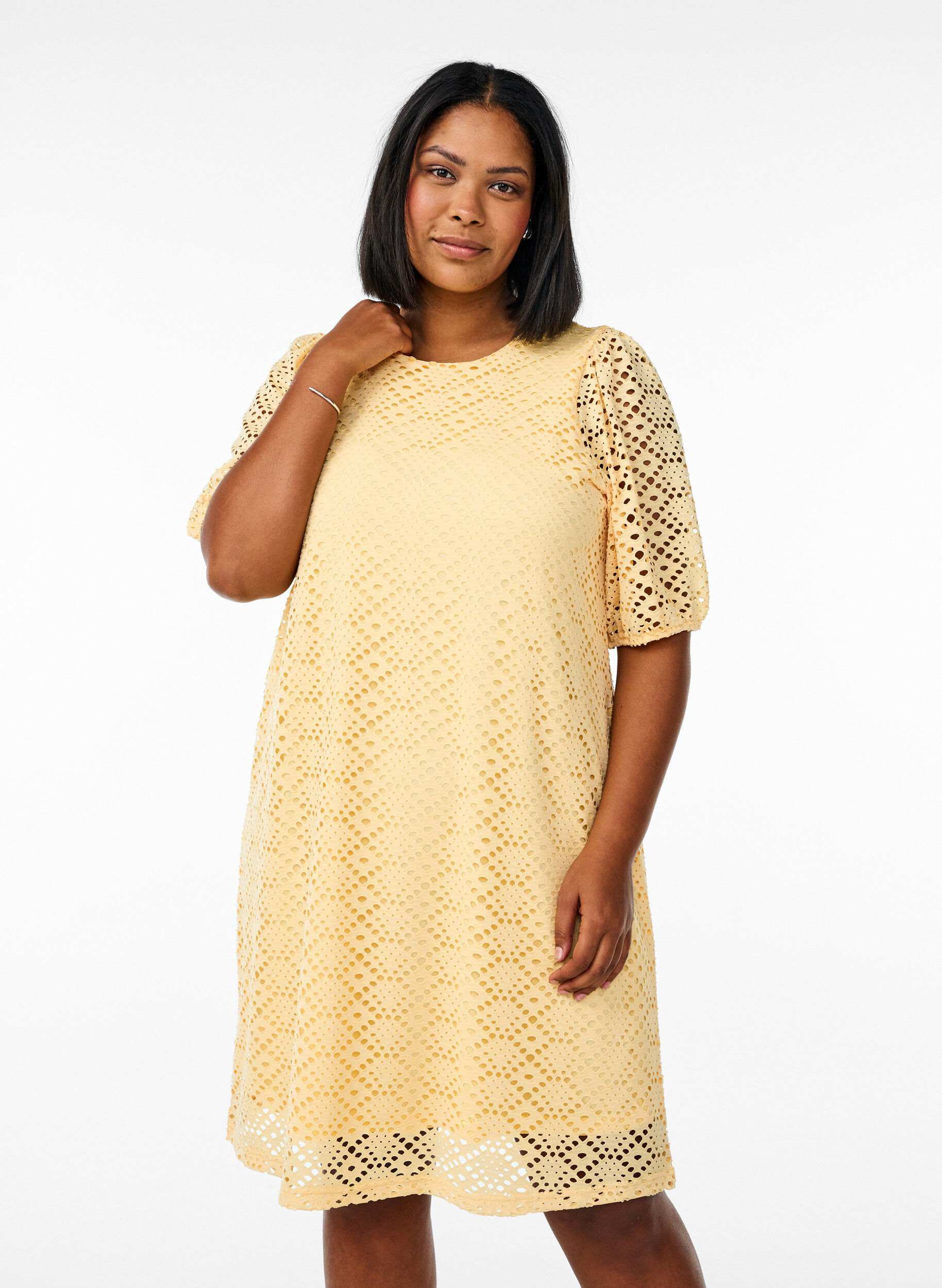 ZizzifashionKnee-length dress with eyelet pattern and short sleeves, Yellow, Model image number 0