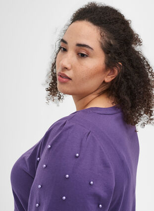 Sweatshirt with balloon sleeves and pearls, Loganberry, Model image number 2